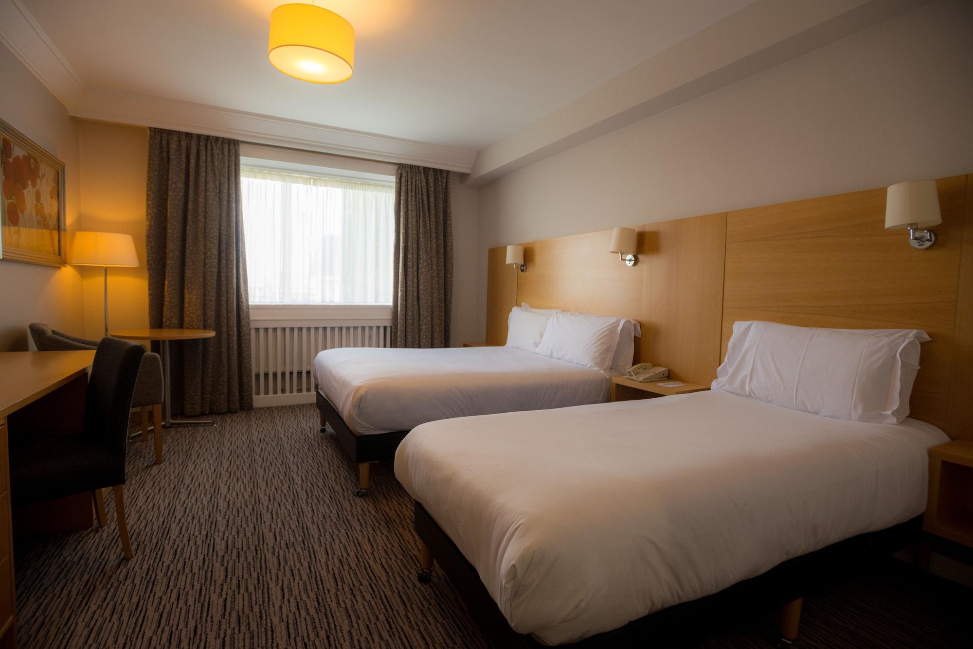 Park Inn By Radisson Shannon Airport Buitenkant foto