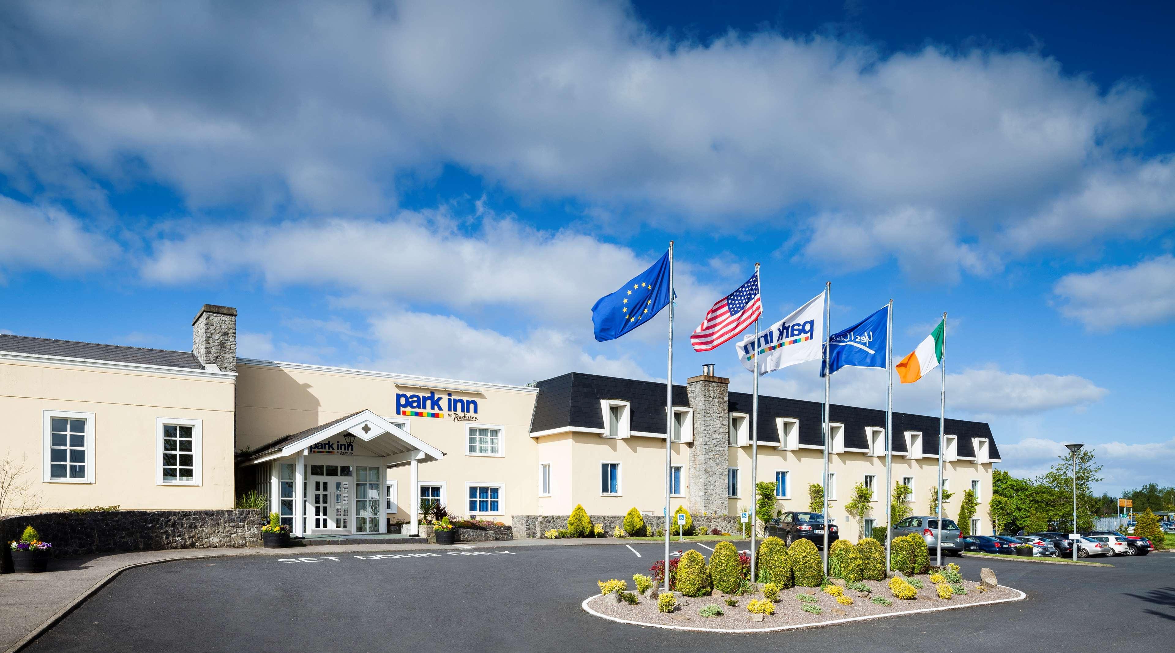 Park Inn By Radisson Shannon Airport Buitenkant foto