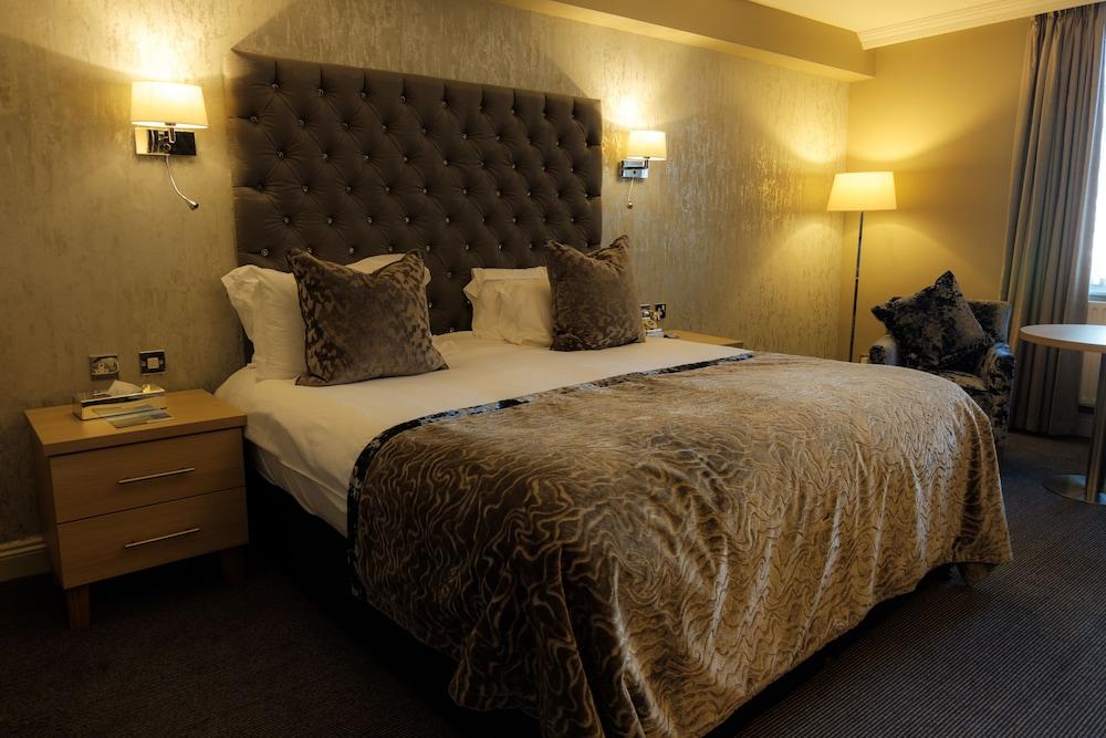 Park Inn By Radisson Shannon Airport Buitenkant foto